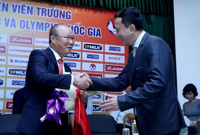 PCT Trần Quốc Tuấn xác nhận đã đạt thỏa thuận với HLV Park