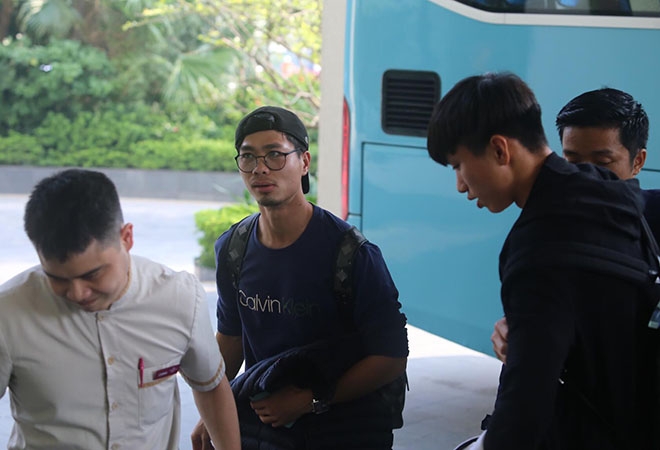 VIDEO: ĐT Việt Nam đổi địa điểm phong thủy chờ ngày đại chiến