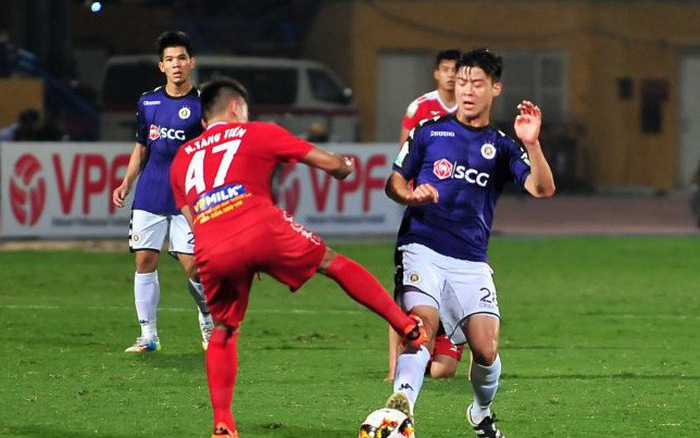 VIDEO: Những pha phạm lỗi rợn người ở V-League mà thế giới cũng chào thua