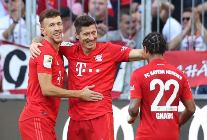 Fan Arsenal nổi giận vì... Tottenham thua Bayern