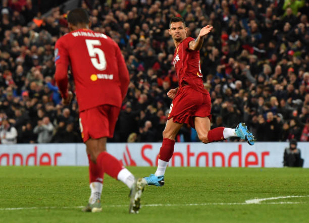 Mất 'đá tảng', Liverpool suýt thua ngay tại Anfield