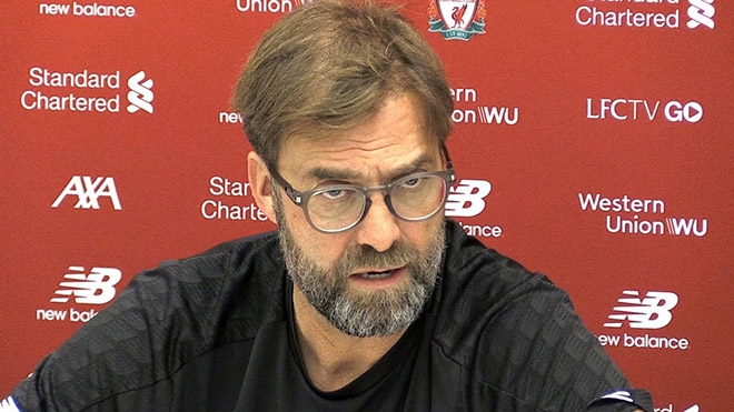 Klopp 'buồn nôn' khi nghe câu hỏi của phóng viên