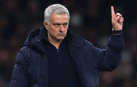 Mourinho không ăn mừng bàn thắng của Son mà làm điều bất ngờ