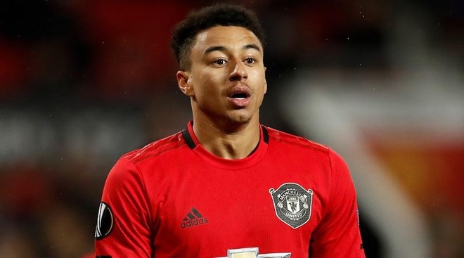 Lingard nhận vơ bàn thắng của đồng đội ở trận Derby vs MU