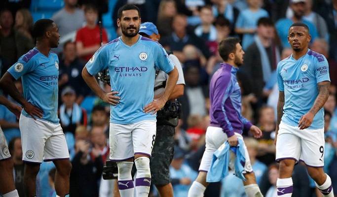 Man City điêu đứng vì Covid-19 dù không ai nhiễm virus