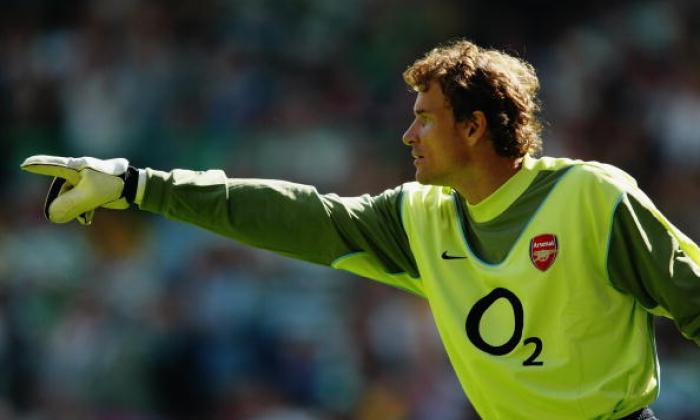 Huyền thoại Arsenal bị chỉ trích vì 'phát biểu liều' về COVID-19