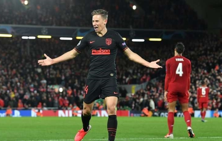 'Tên thánh' của Liverpool bị đối thủ đặt cho chó