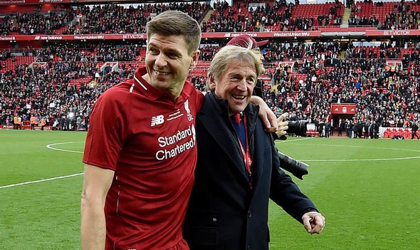 Huyền thoại vĩ đại nhất lịch sử Liverpool dương tính với COVID-19