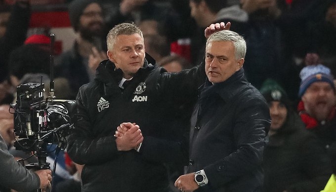 Mourinho: 'MU được trợ giúp bằng 13 quả penalty'