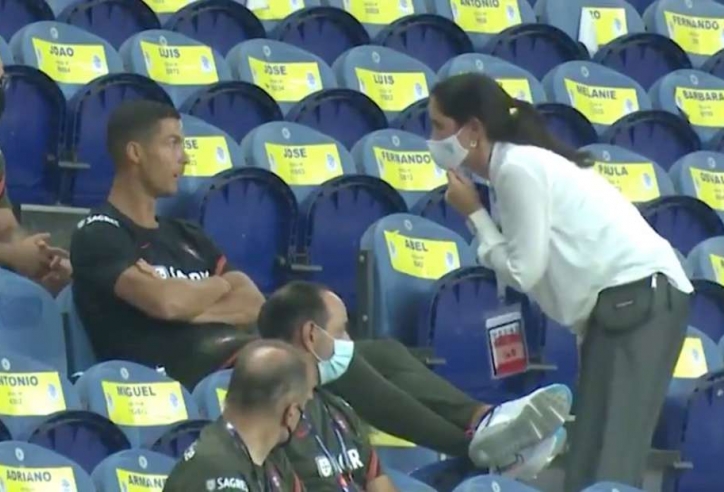 Ronaldo bị nhắc nhở ý thức khi xem Bồ Đào Nha đấu Croatia
