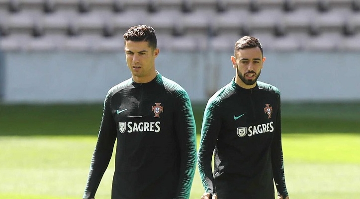 Fan MU suýt ngất vì Bruno Fernandes có nguy cơ nhiễm COVID-19