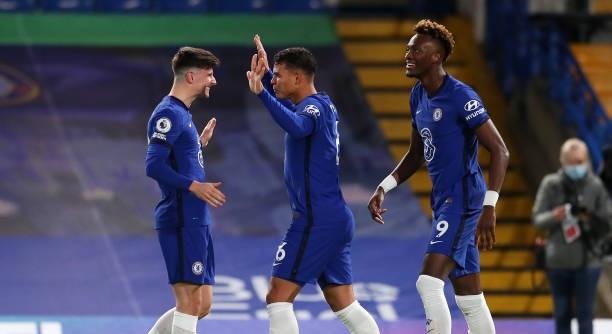 BXH Ngoại hạng Anh vòng 14: Chelsea vượt Tottenham