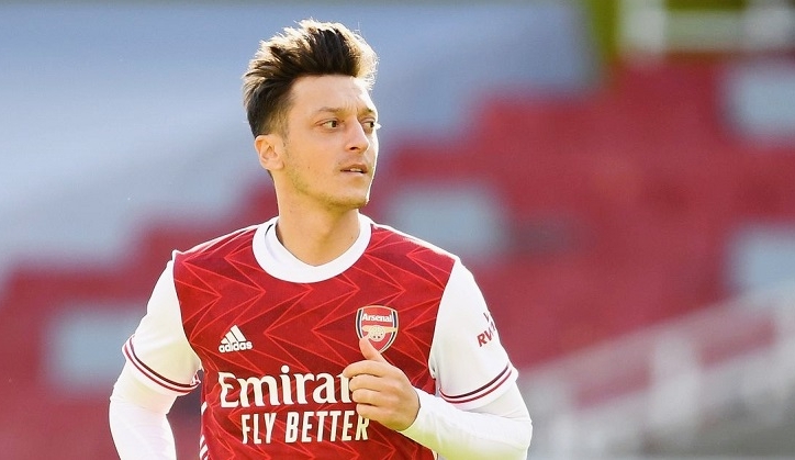 Ozil chỉ đích danh bến đỗ tiếp theo