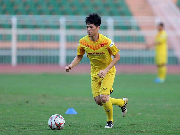 Đình Trọng sáng cửa tham dự VCK U23 châu Á vào phút chót