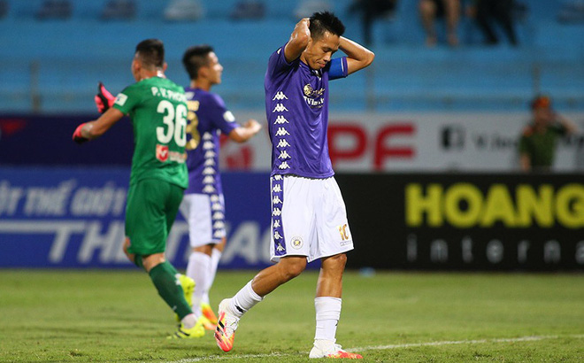 VIDEO: Những pha bỏ lỡ không tưởng tại V-League 2020