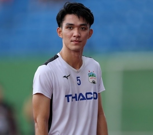 Tân binh U22 Việt Nam thần tượng nhạc trưởng của HAGL
