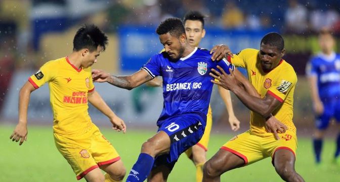 Bình Dương thắng Nam Định trong ngày Tiến Linh bị 'cách chức'