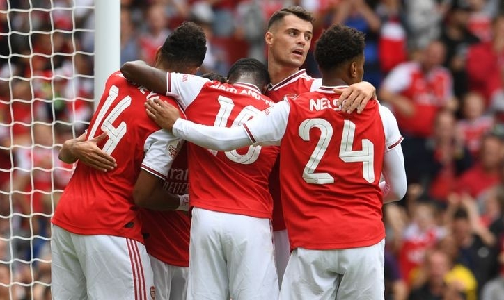 Lịch thi đấu bóng đá hôm nay 14/1: Derby thành London