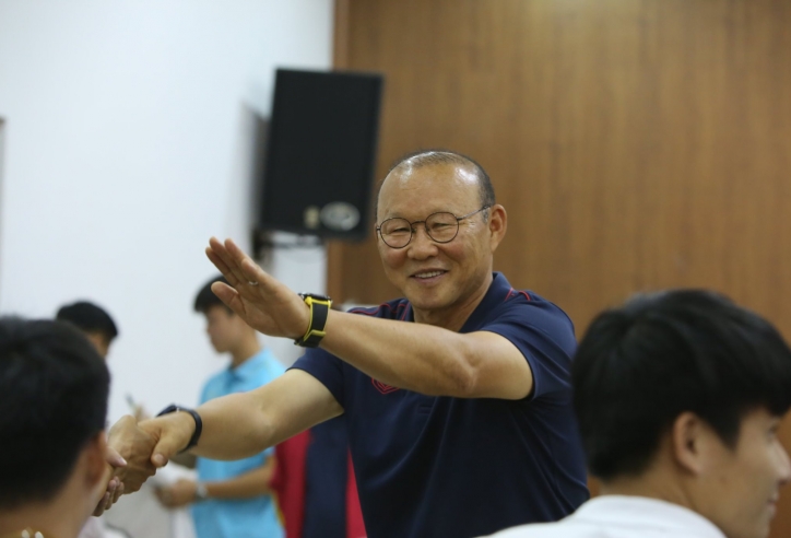 Báo Hàn: 'ĐT Hàn Quốc mời ông Park khiến Việt Nam rúng động'