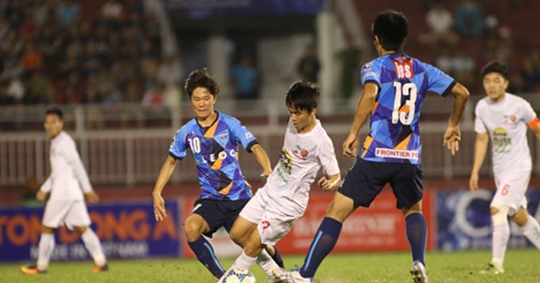 Xuân Trường và Công Phượng hỏng pen, U21 HAGL bị loại