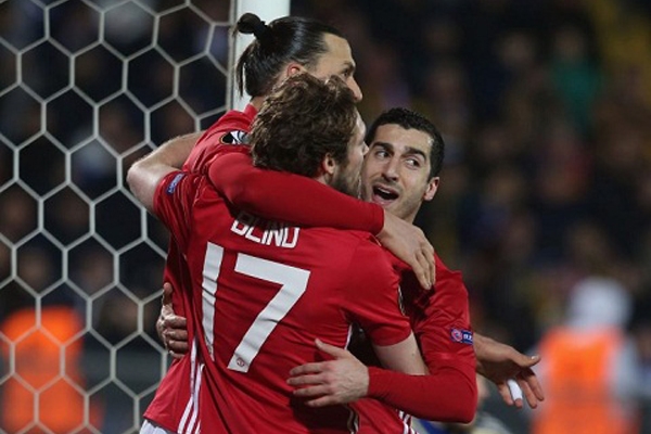 'MU làm điều không tưởng', Mkhitaryan lập kỷ lục