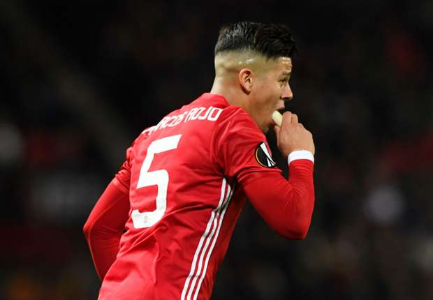 UEFA hành động bất ngờ sau màn ‘ăn chuối’ của Rojo
