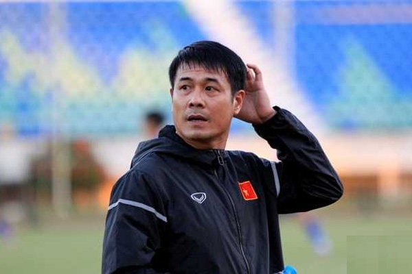 HLV Hữu Thắng kêu trời vì học trò gặp chấn thương mãn tính