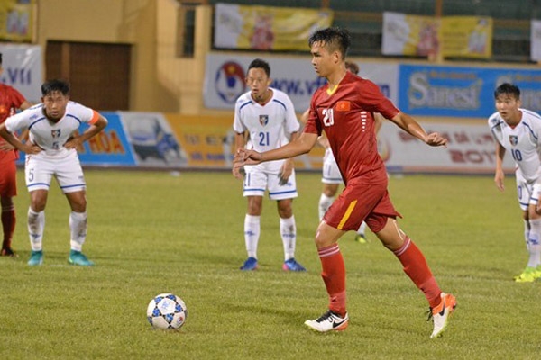 HLV Lê Thụy Hải khen ngợi U19 Việt Nam, nhắn nhủ VFF