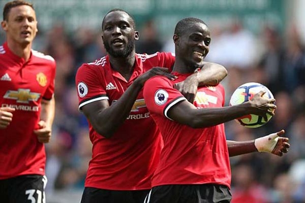 HLV Mourinho đặc biệt khen ngợi siêu dự bị Martial