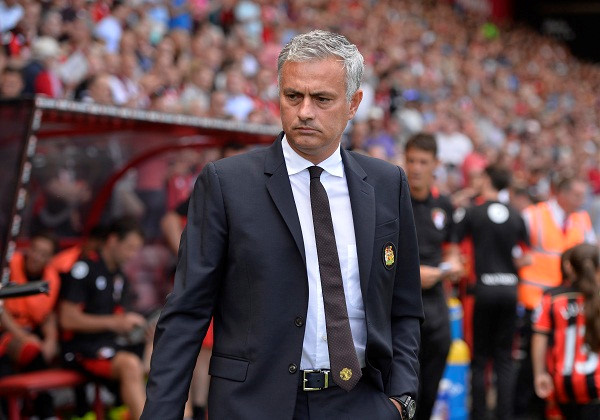MU – Mourinho: Khi phòng ngự mới là con dao 2 lưỡi