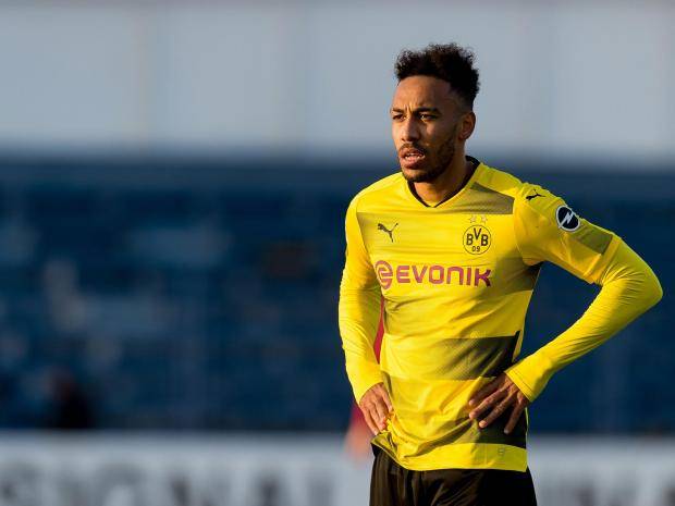 Arsenal đạt thỏa thuận cá nhân mua Aubameyang thay Sanchez