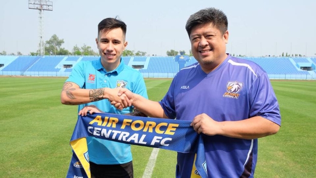 Chính thức: Cầu thủ Việt Nam thứ 2 sang Thái League thi đấu