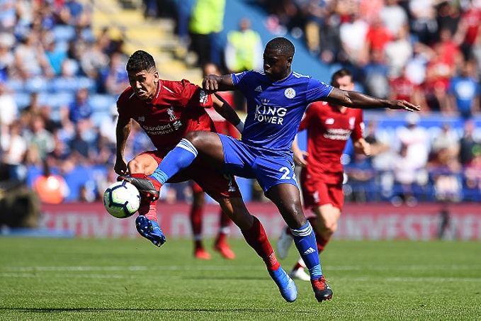 Liverpool sảy chân trên sân nhà
