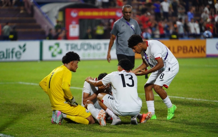 Các cầu thủ U23 Yemen bật khóc khi thua U23 Việt Nam