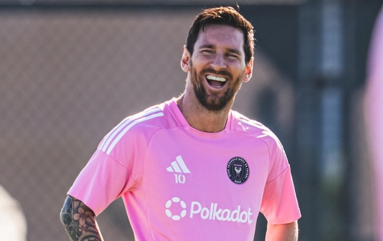 Điểm 10 tuyệt đối, Messi lại khiến cả thế giới nhắc đến tên mình