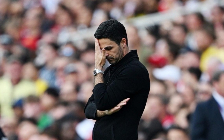 NHM Arsenal lên tiếng chỉ trích Arteta sau trận hòa trước Man City