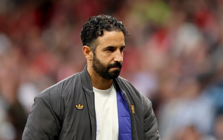 Chuyển nhượng MU 11/11: Cắt lỗ hợp đồng 73 triệu Bảng; Sao trẻ ngó lơ MU