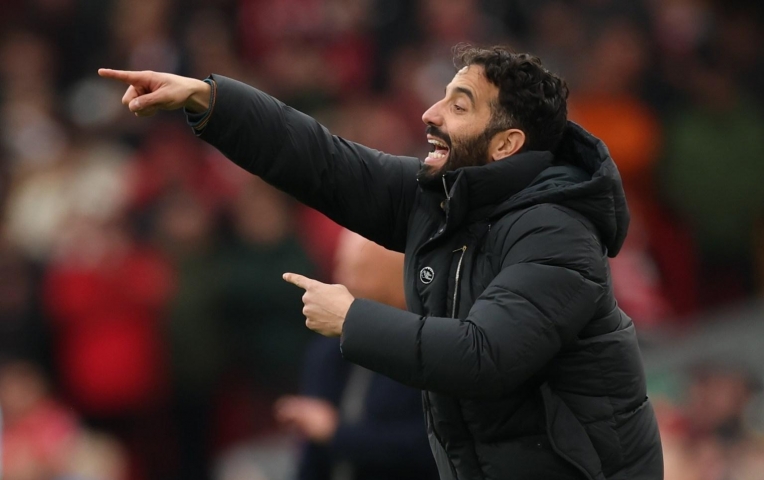 Người cũ 'hiến kế' hạ Everton cho MU