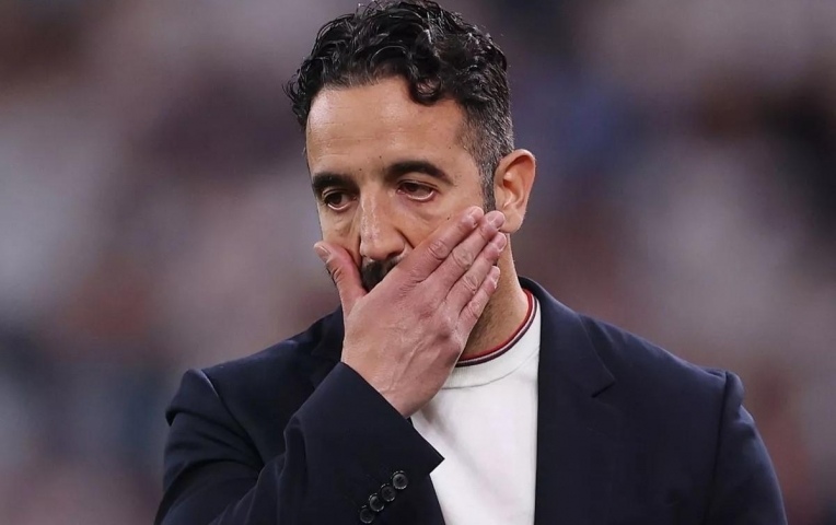 Amorim thừa nhận sai lầm với thần đồng hay bậc nhất MU