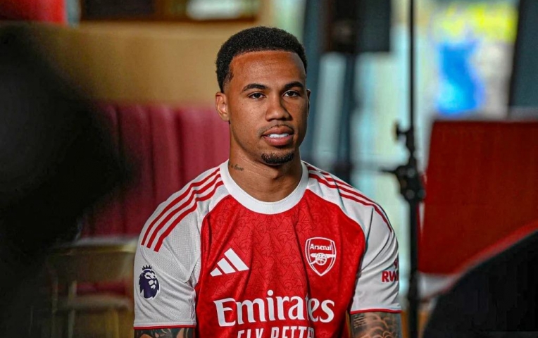 Gabriel nhận xét 'siêu tiền đạo' sắp đến Arsenal