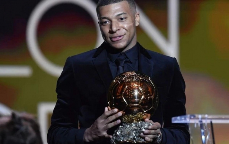Mbappe lên tiếng bất ngờ về Quả bóng Vàng