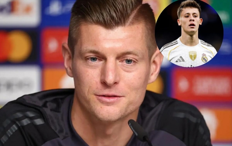 Toni Kroos nhận xét thẳng về 'truyền nhân' của mình ở Real Madrid