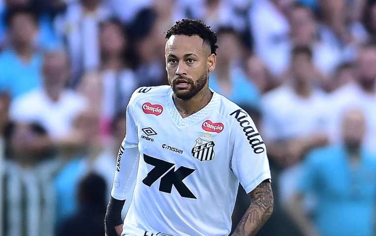 Neymar bị CLB quê nhà từ chối chiêu mộ
