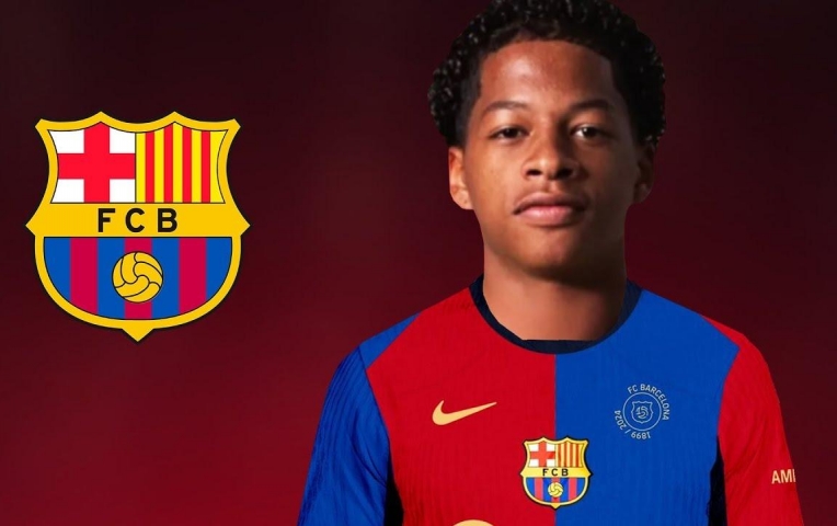 Barca dành sự quan tâm đặc biệt đến máy quét 17 tuổi Brazil