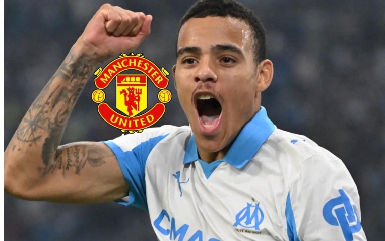 Vượt qua quá khứ, cầu thủ bị MU bỏ rơi nhận giải thưởng cao quý