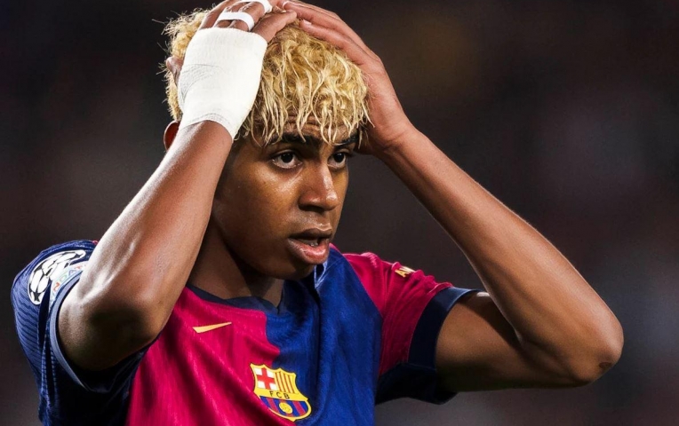 Nguy cơ bị cấm đá Champions League mùa tới, Barca nói gì?