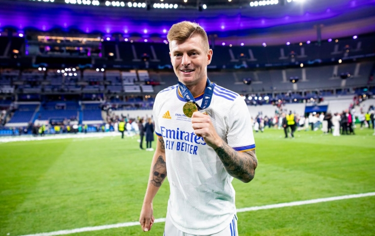 Nóng: Toni Kroos thông báo trở lại Real Madrid