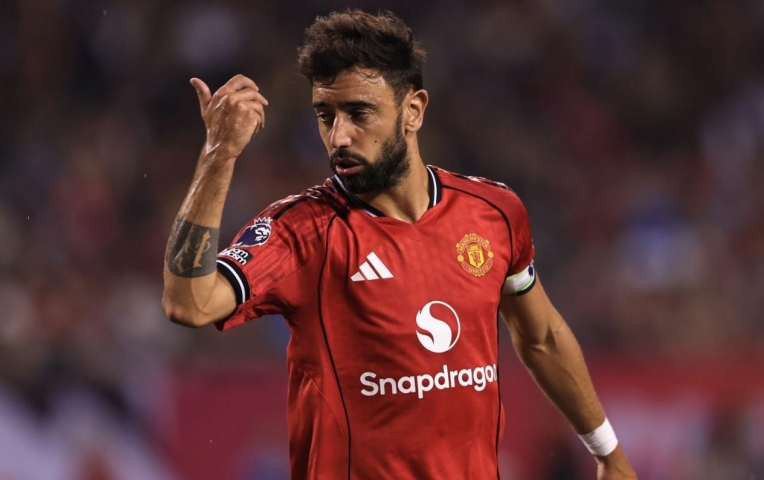Bruno Fernandes nổi giận, yêu cầu MU phải mua sao ngay lập tức