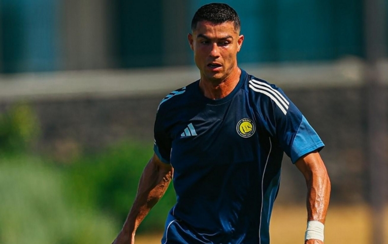 Ronaldo tịt ngòi, Al Nassr thua sốc đội suýt rớt hạng ở Bồ Đào Nha