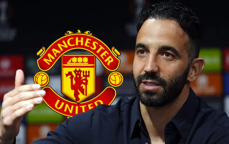 'Cầu thủ có IQ bóng đá điên rồ nhất', MU đã sở hữu một người như thế!